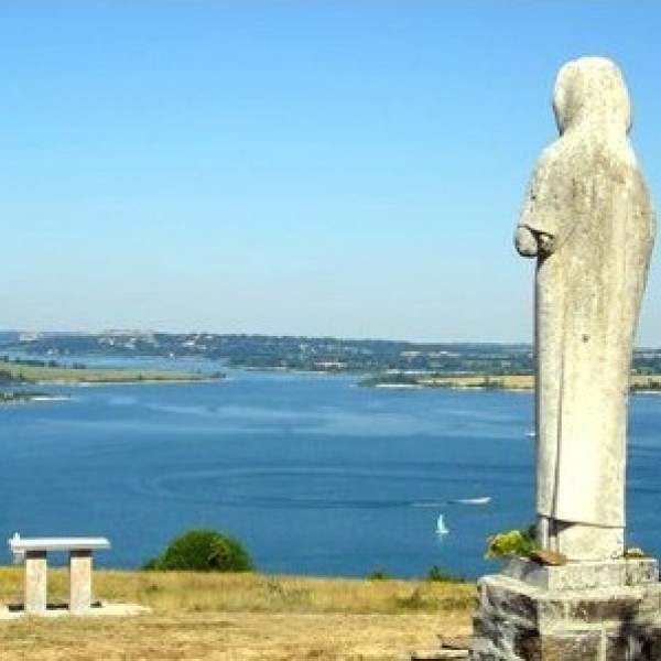 Lac de Pareloup (Salles-Curan)