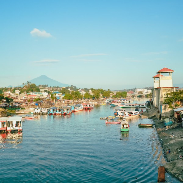 Manado (Menado)